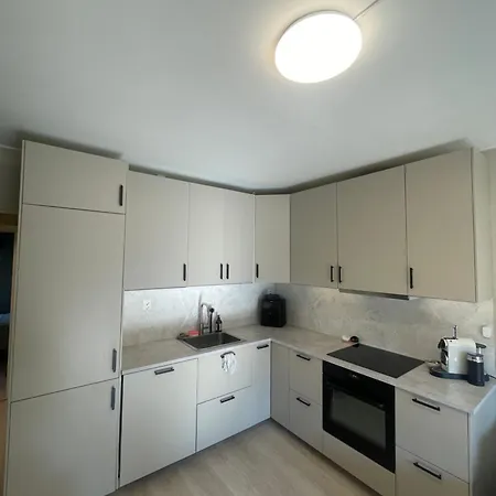 Apartment New Renovated *