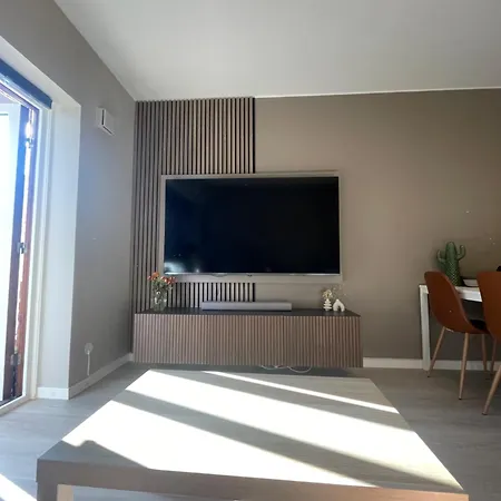 New Renovated Lejlighed